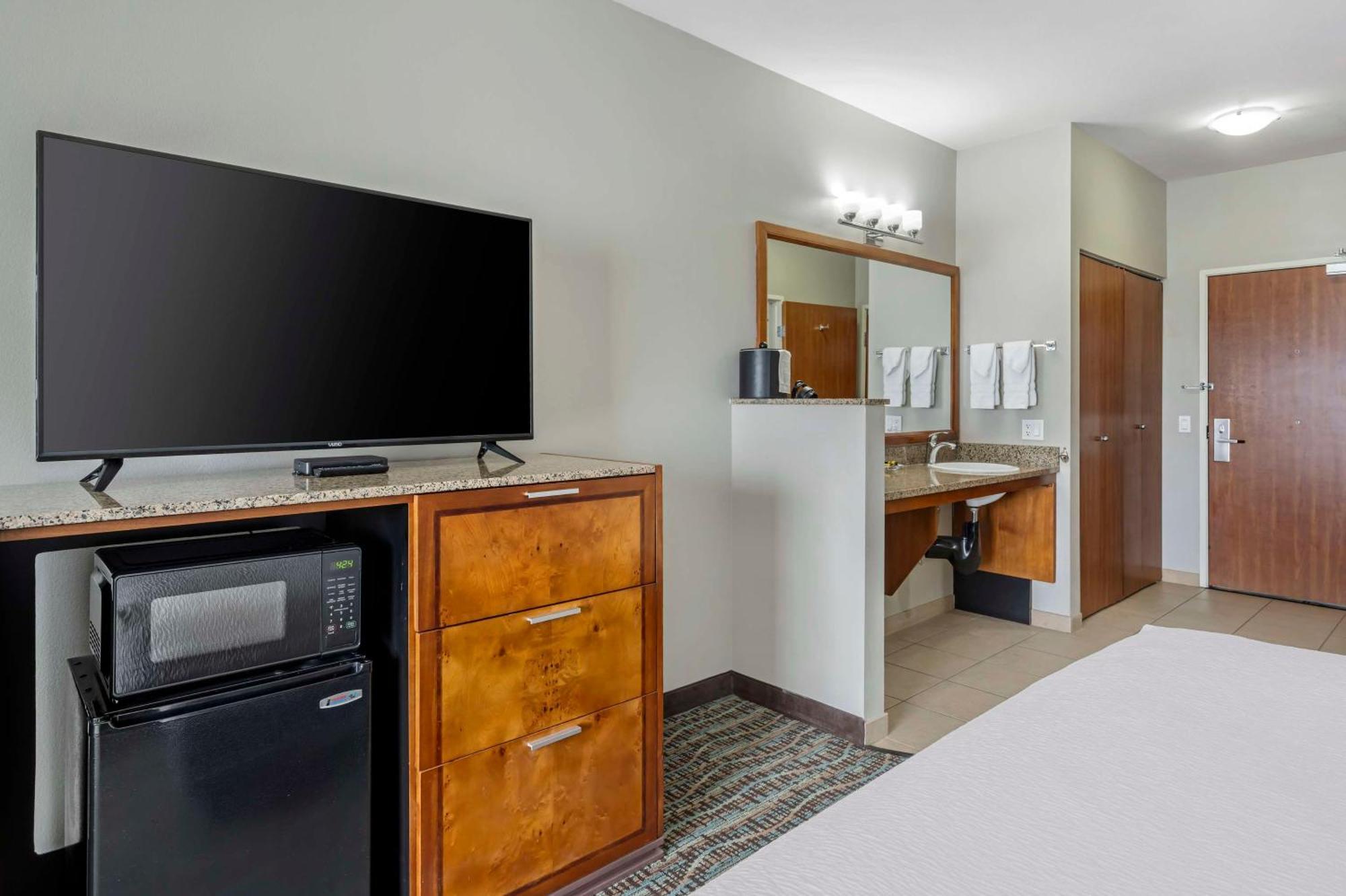 Best Western Plus Peppertree Inn At Omak Extérieur photo