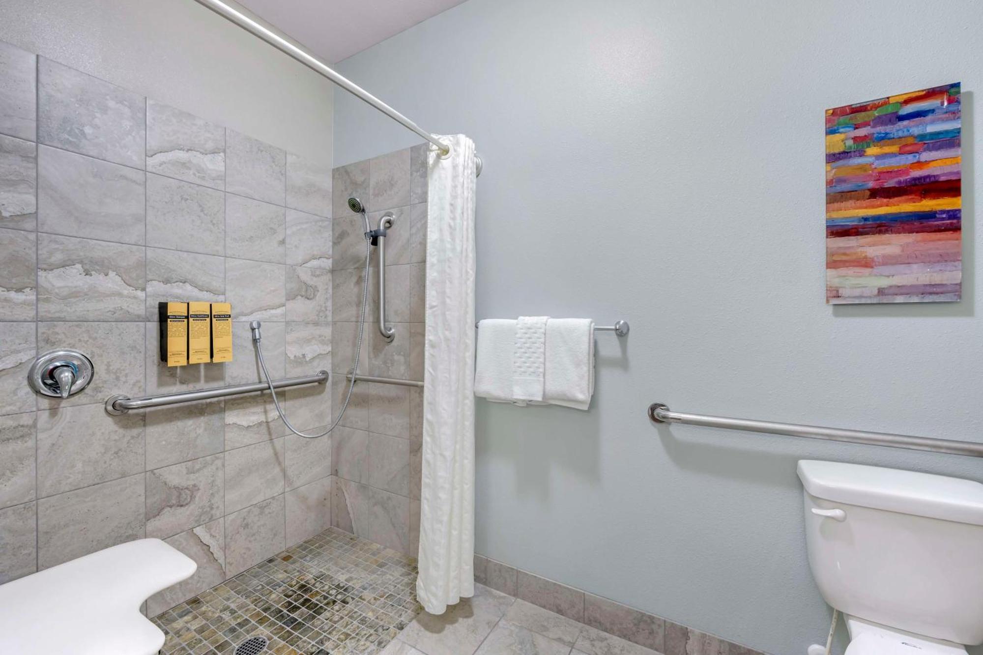 Best Western Plus Peppertree Inn At Omak Extérieur photo