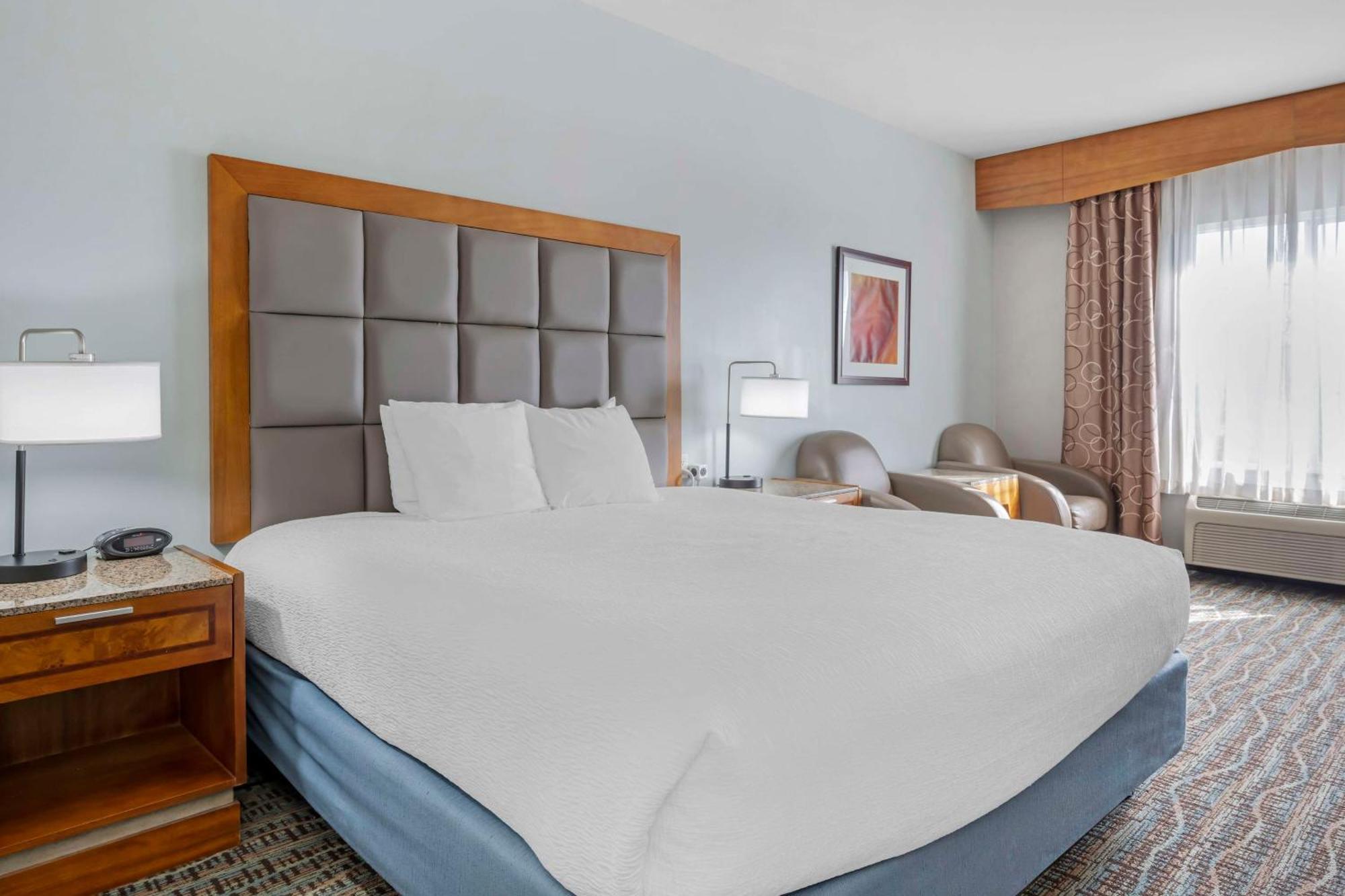 Best Western Plus Peppertree Inn At Omak Extérieur photo